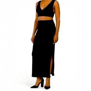 House of Harlow 1960 Ribbed Knit Midi Skirt Black Size Medium